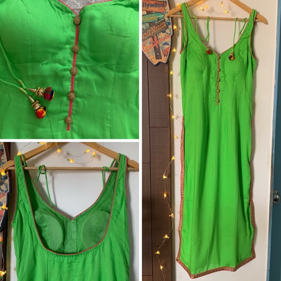 Other - 🤩 PADDED DEEP NECK Stitched Kurta in Parrot Green Colour